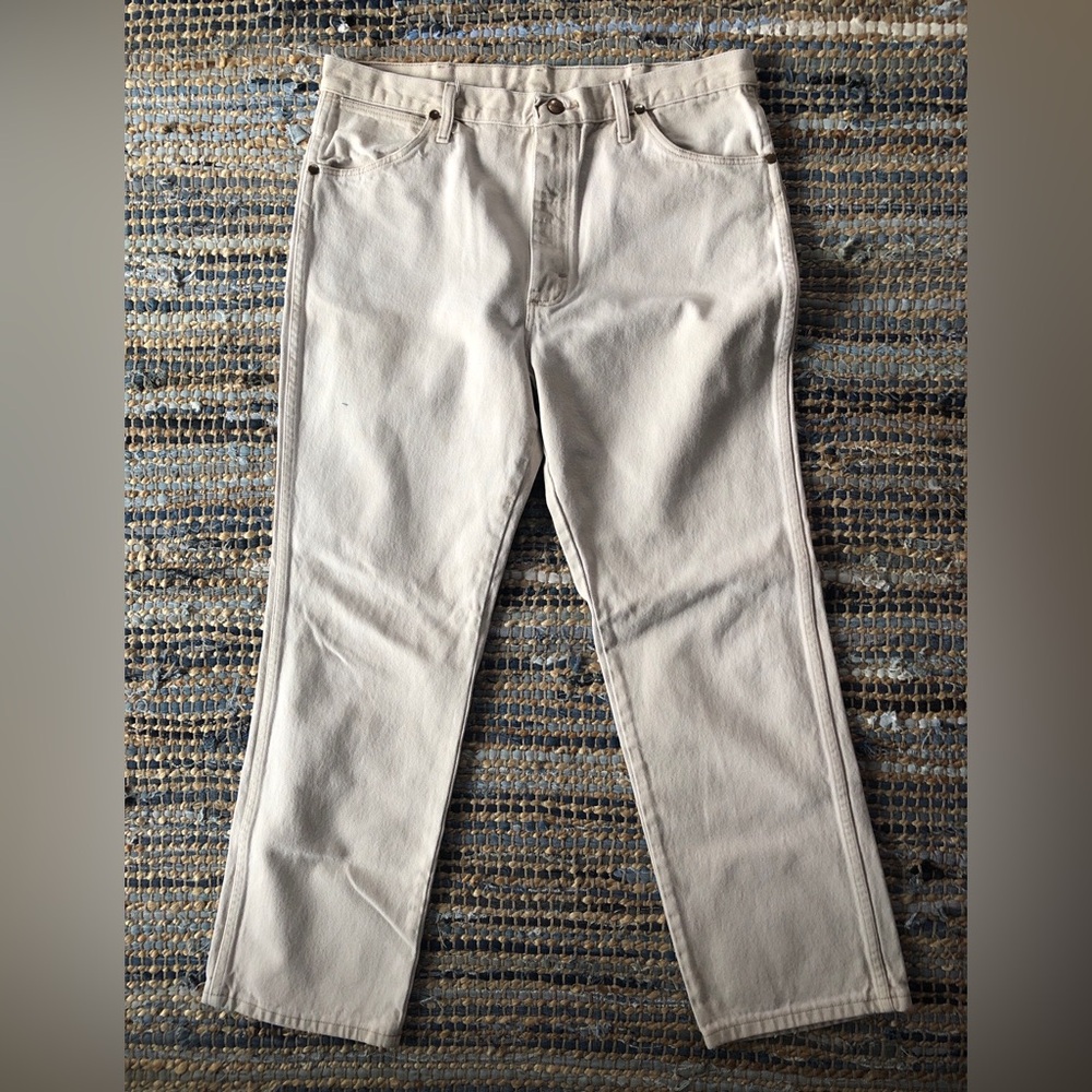 Men's Wrangler Beige Straight-Leg Jeans - Classic Casual 
Size 36x30
EUC